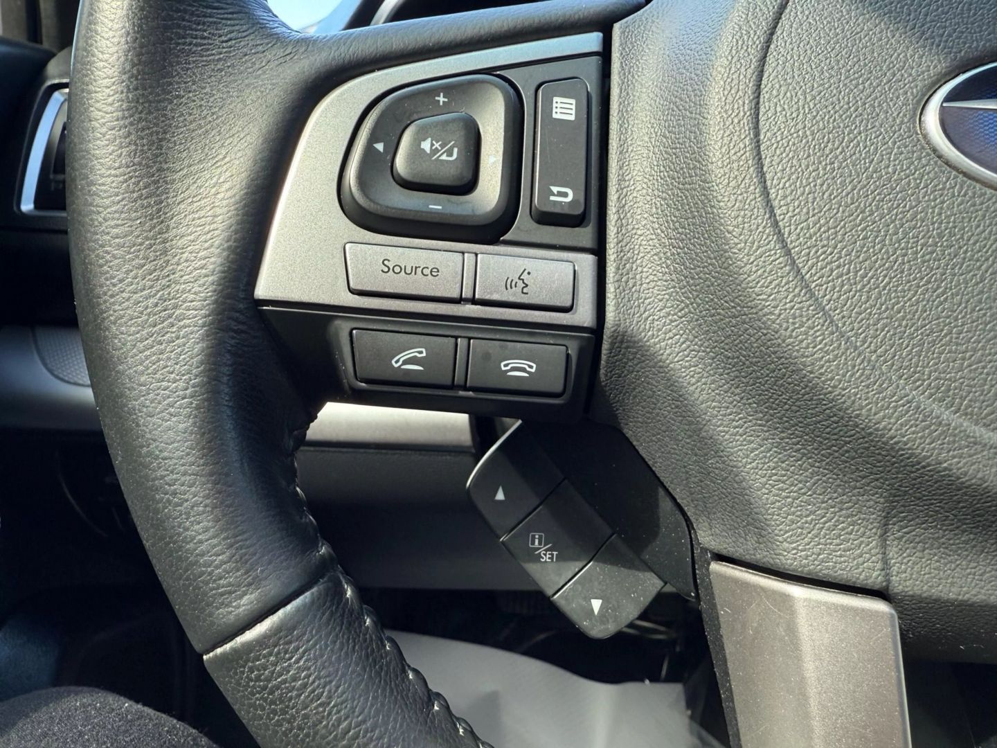 2016 Subaru Outback - Image 28