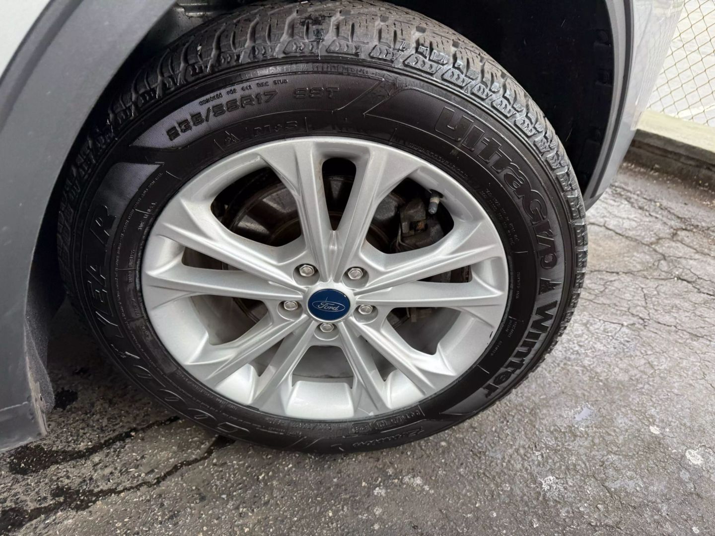 2021 Ford Escape - Image 47