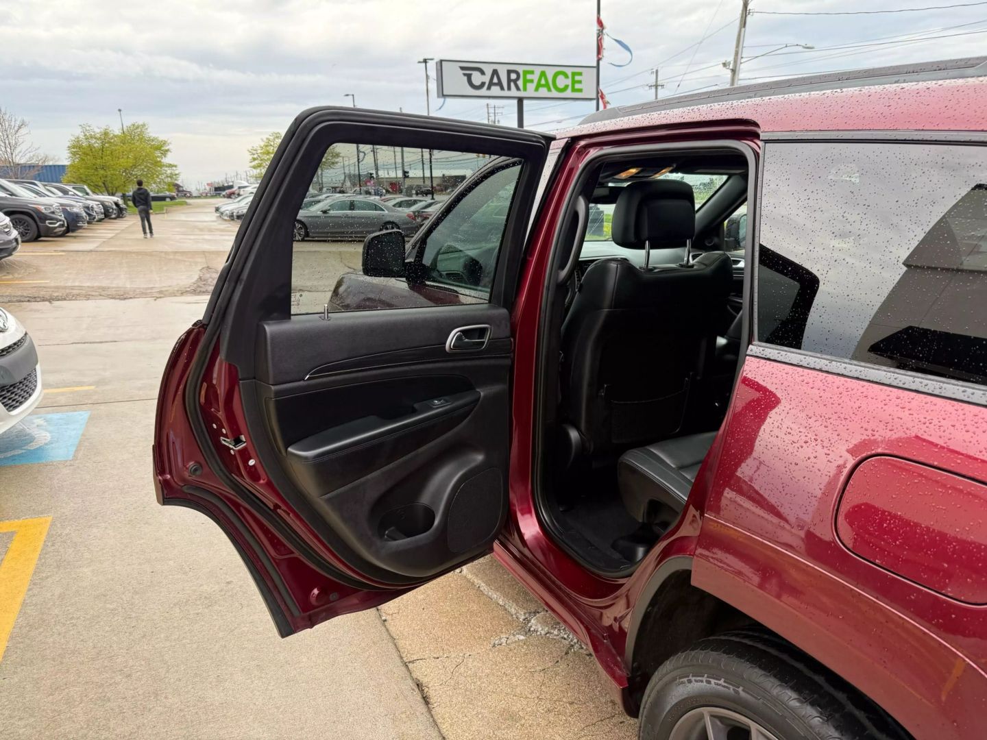 2020 Jeep Grand Cherokee - Image 20