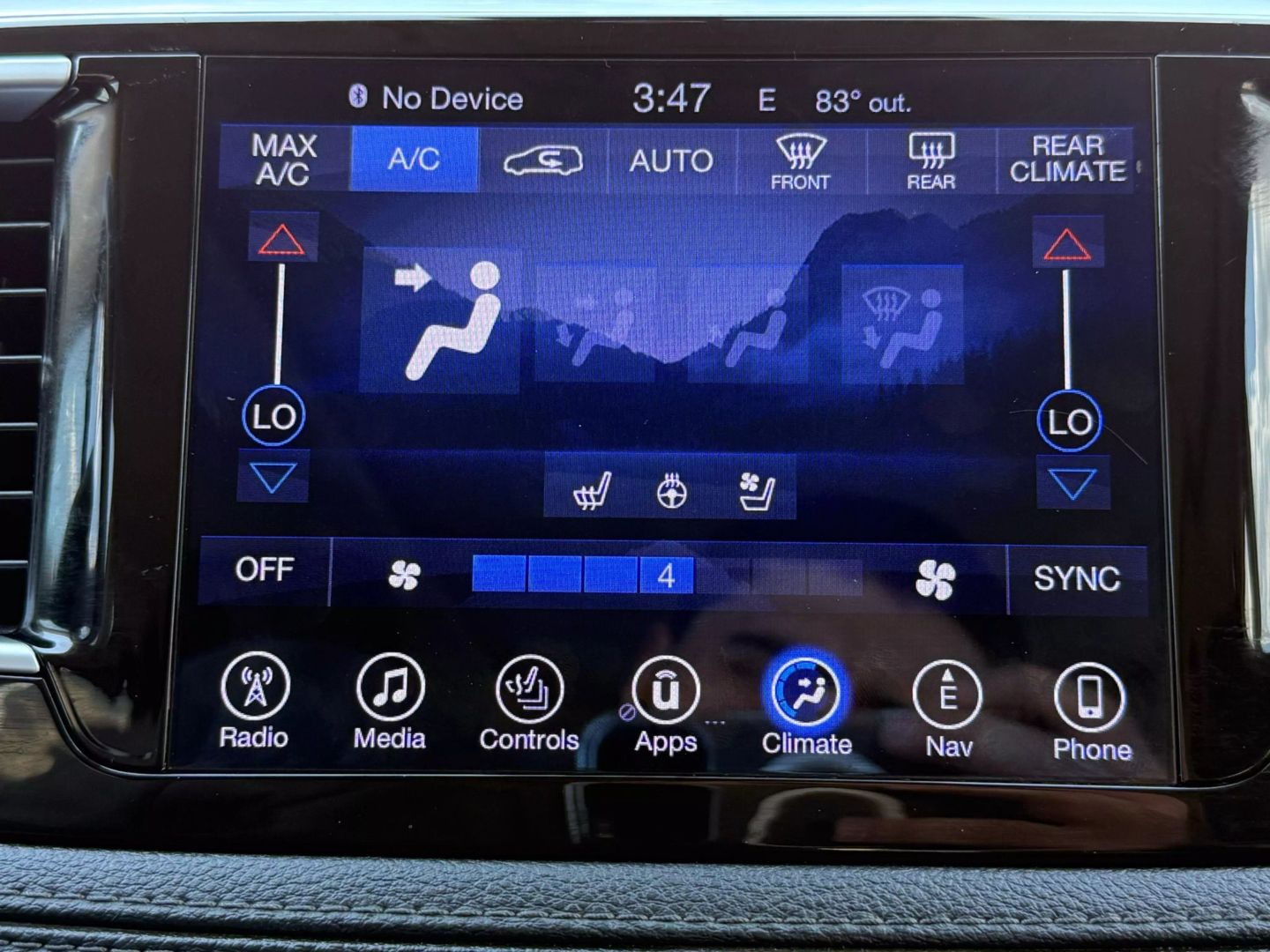 2017 Chrysler Pacifica - Image 49