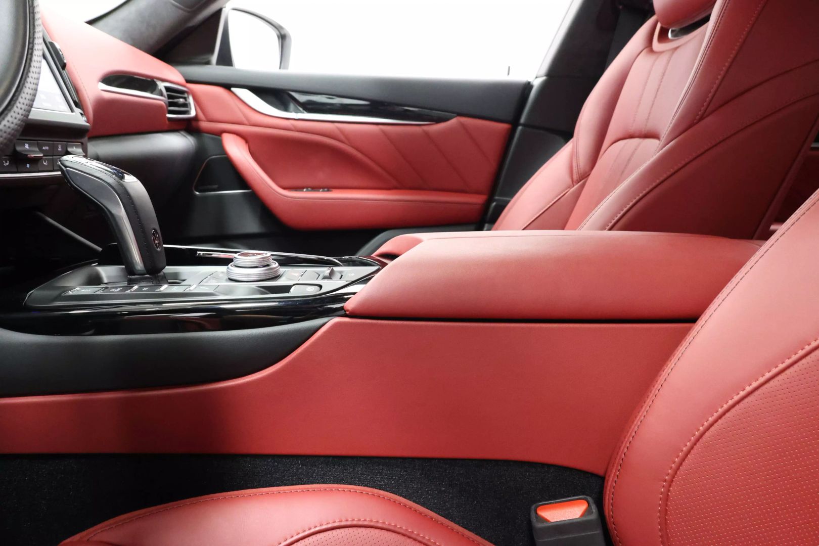2022 Maserati Levante - Image 48