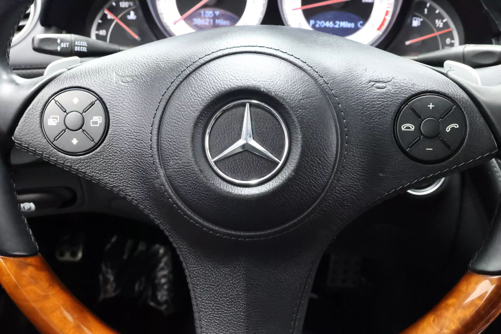 2011 Mercedes-benz Sl-class - Image 27
