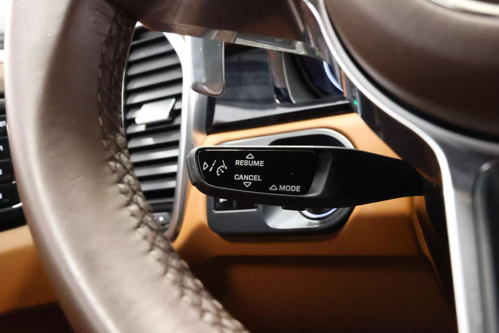 2021 Porsche Cayenne Coupe - Image 24