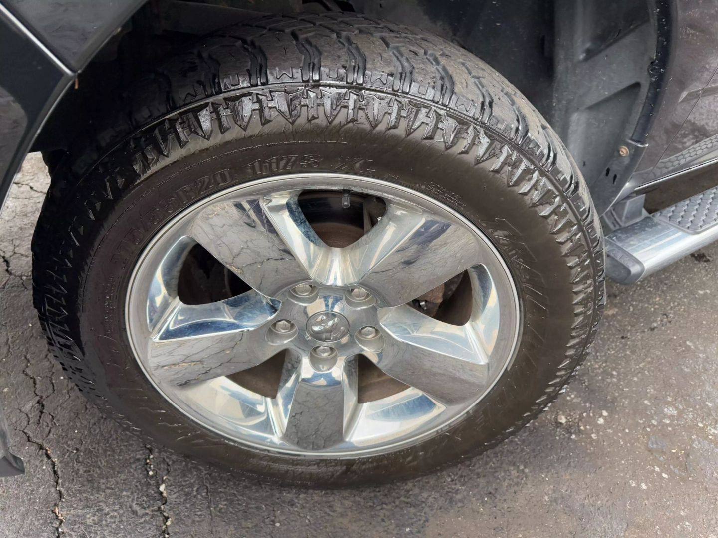 2017 Ram 1500 Crew Cab - Image 38