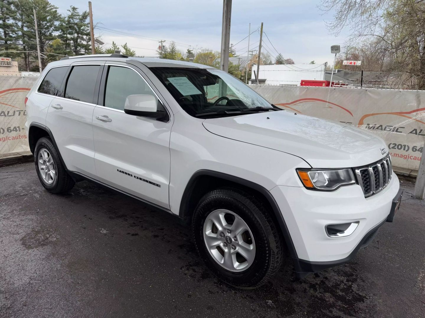 2017 Jeep Grand Cherokee - Image 7