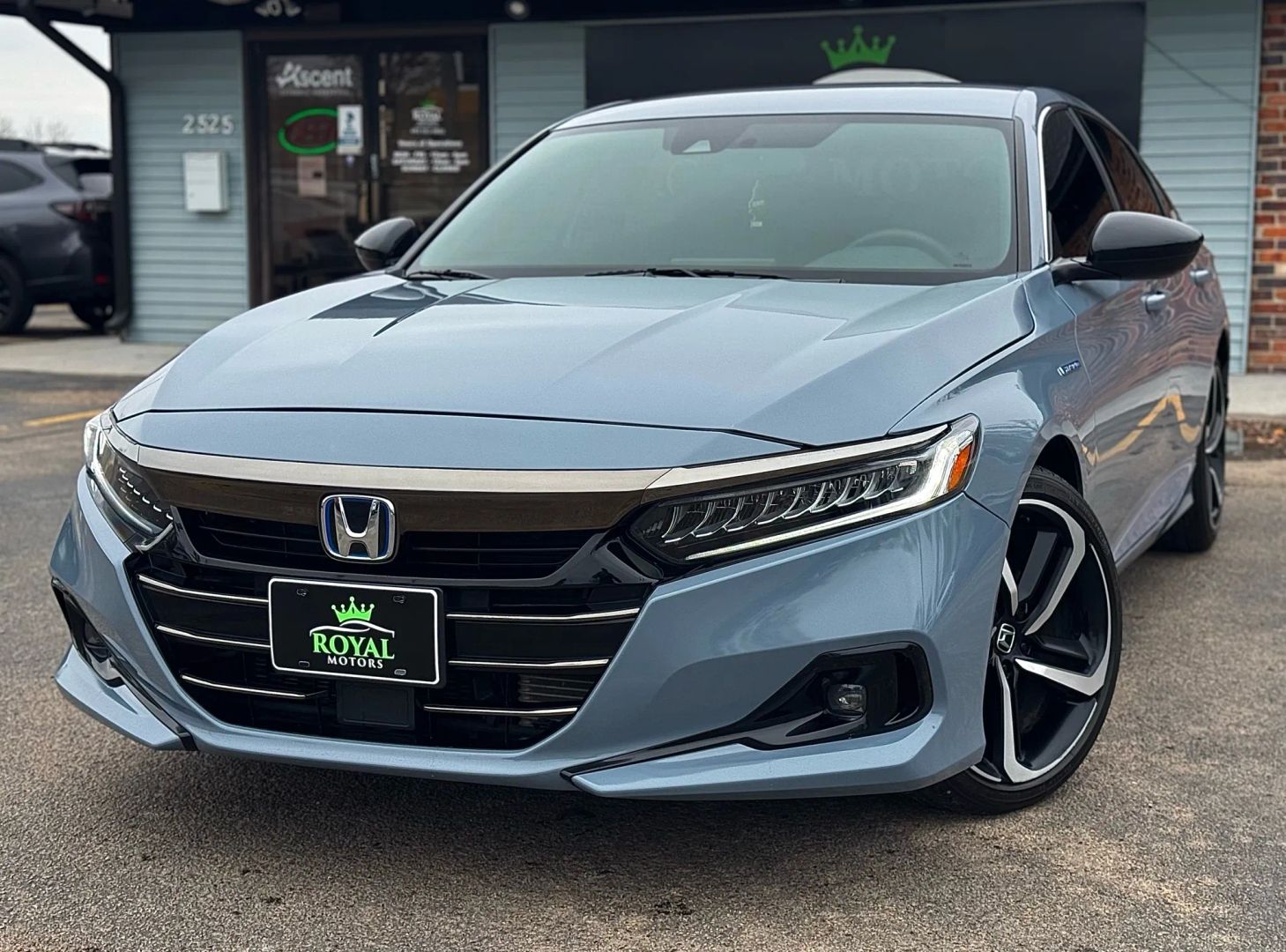 2022 Honda Accord Hybrid - Image 5