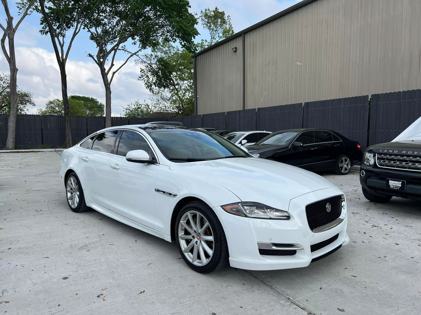 2018 Jaguar XJ R-Sport
