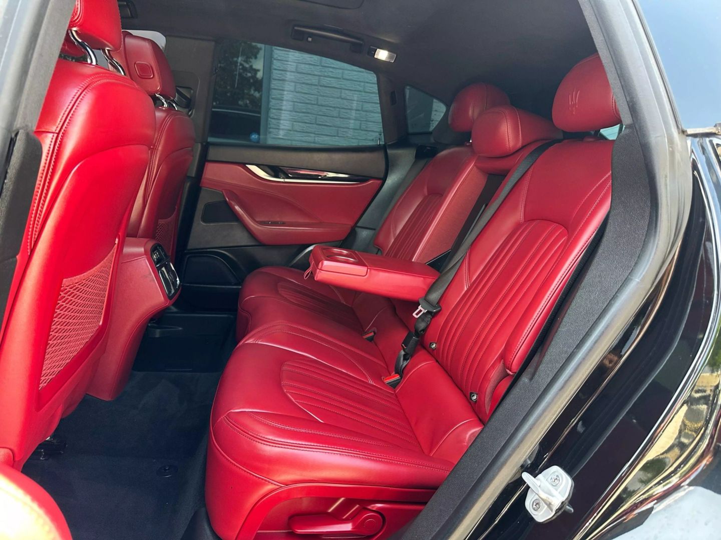 2017 Maserati Levante - Image 16