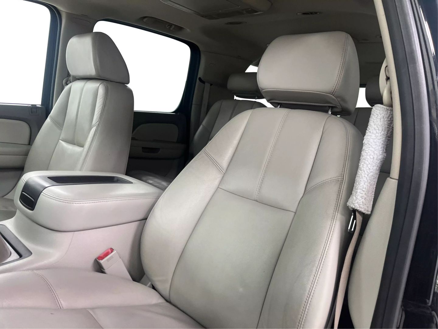 2009 Chevrolet Suburban 1500 - Image 20