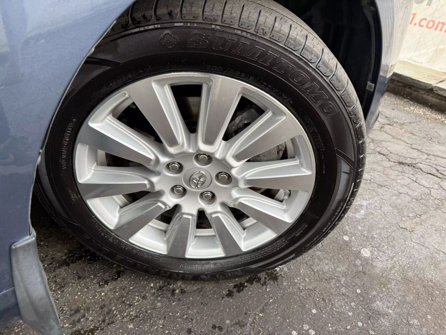 2017 Toyota Sienna - Image 51