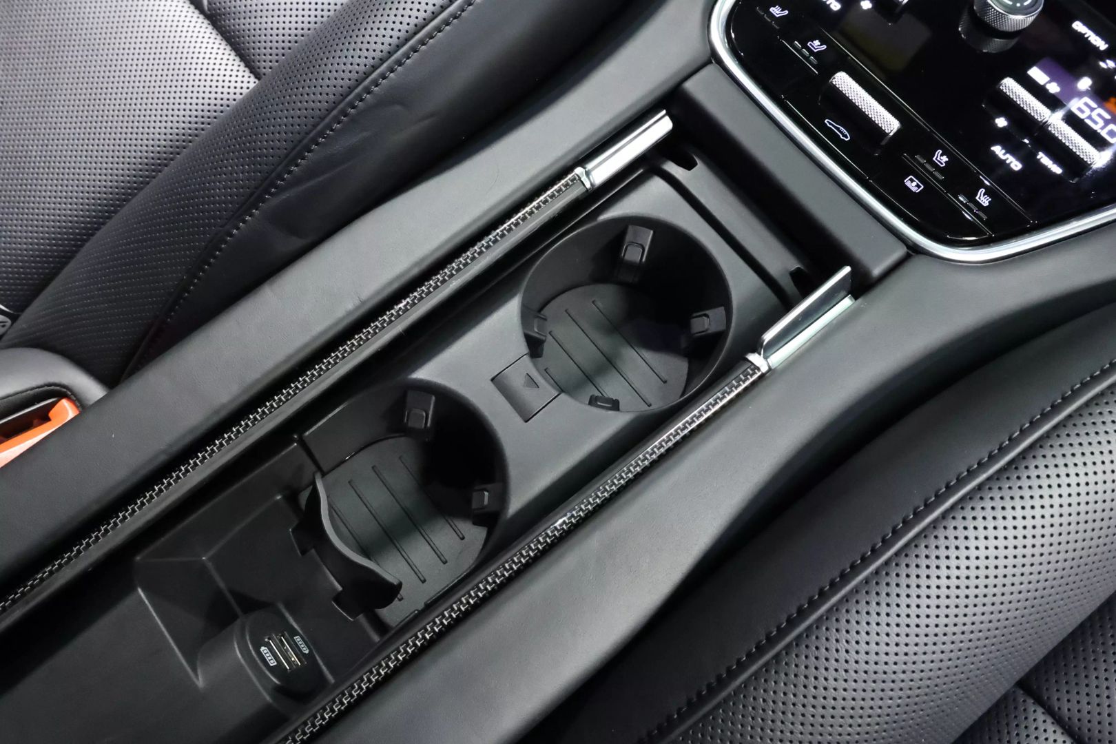 2017 Porsche Panamera - Image 94