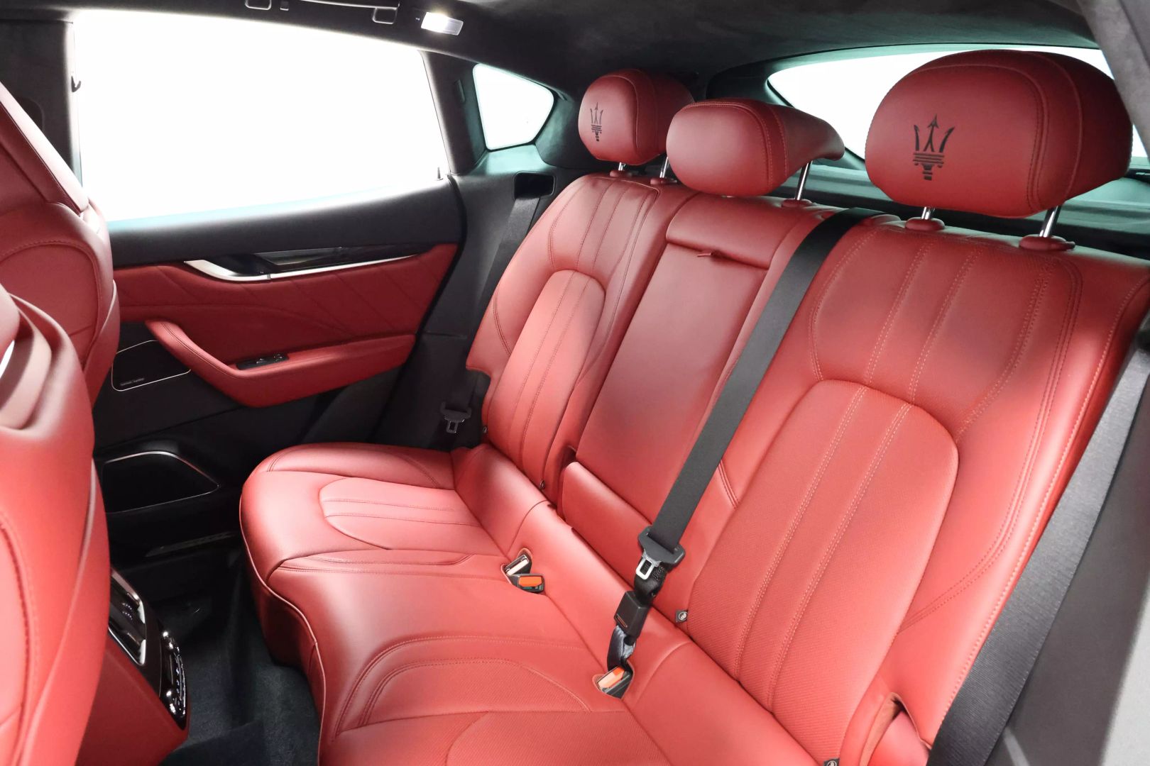 2022 Maserati Levante - Image 3