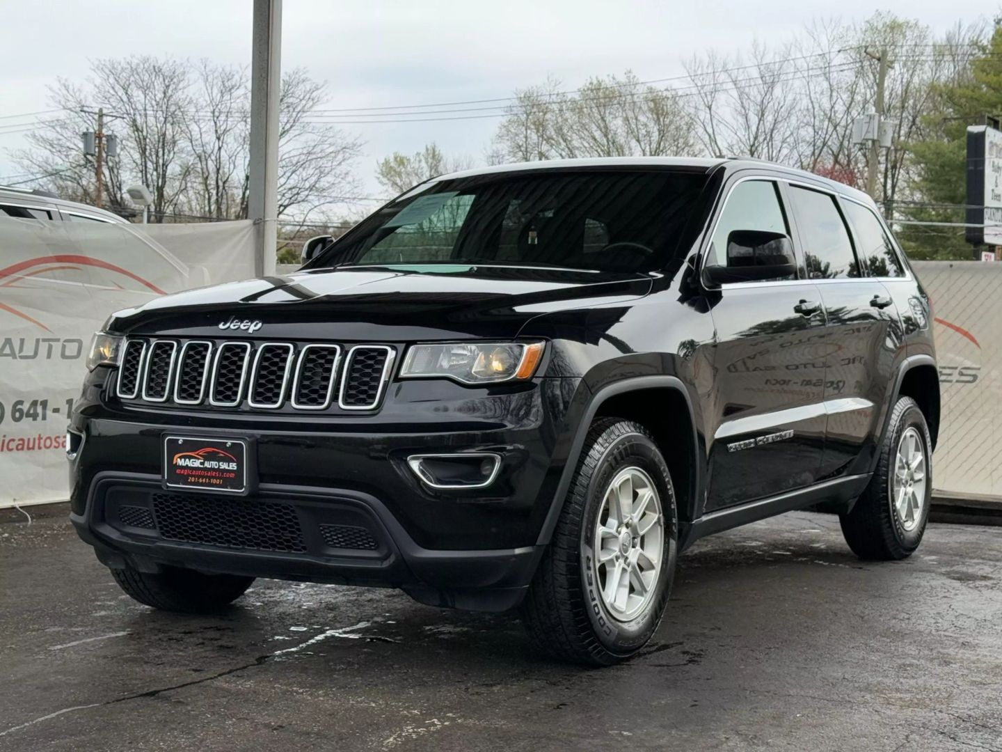 2019 Jeep Grand Cherokee - Image 3