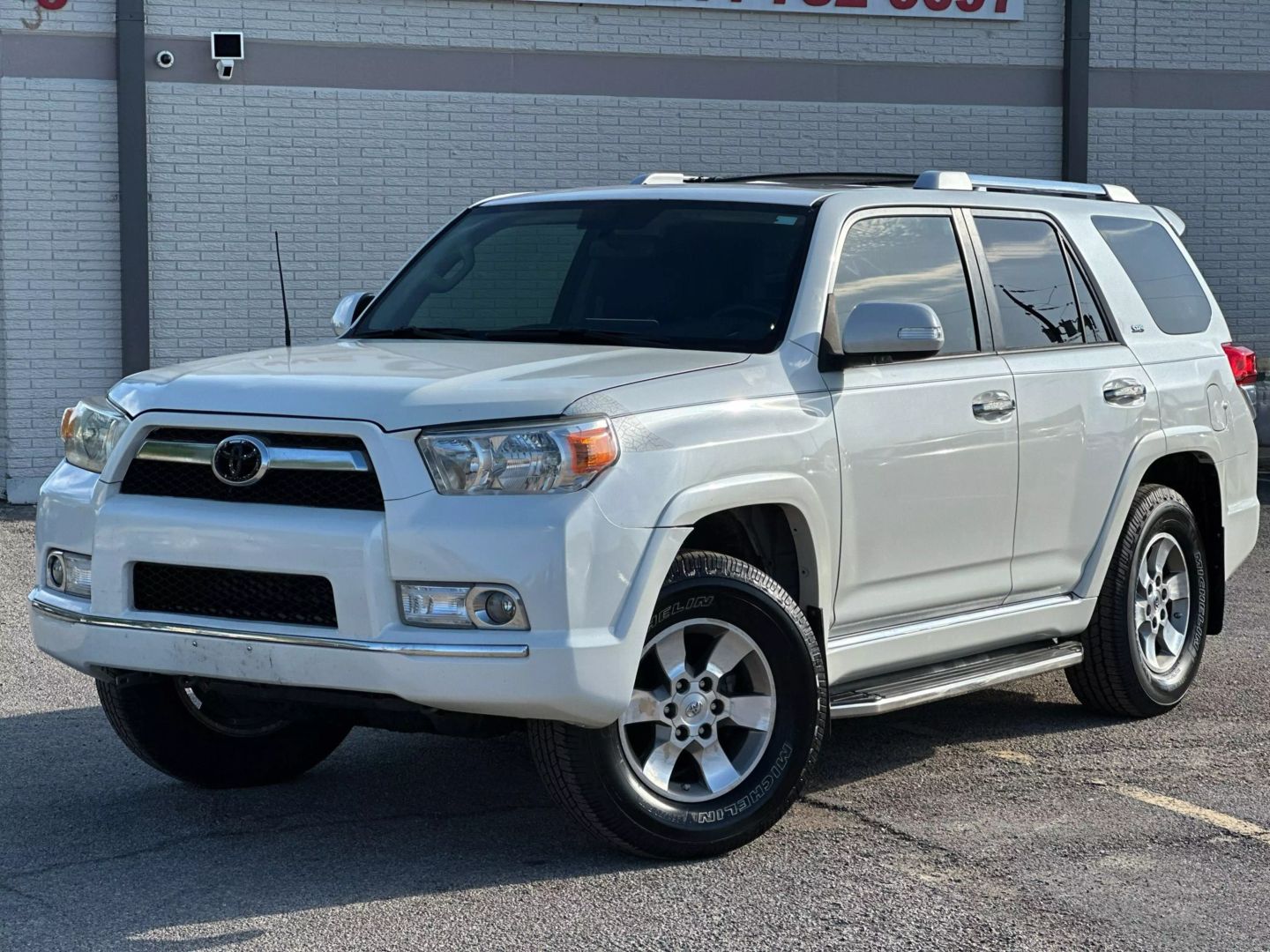 2012 Toyota 4runner - Image 2