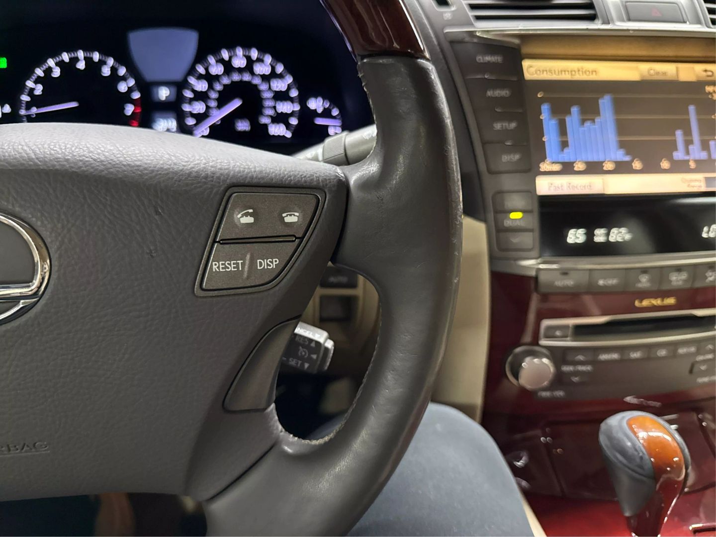 2011 Lexus Ls - Image 26