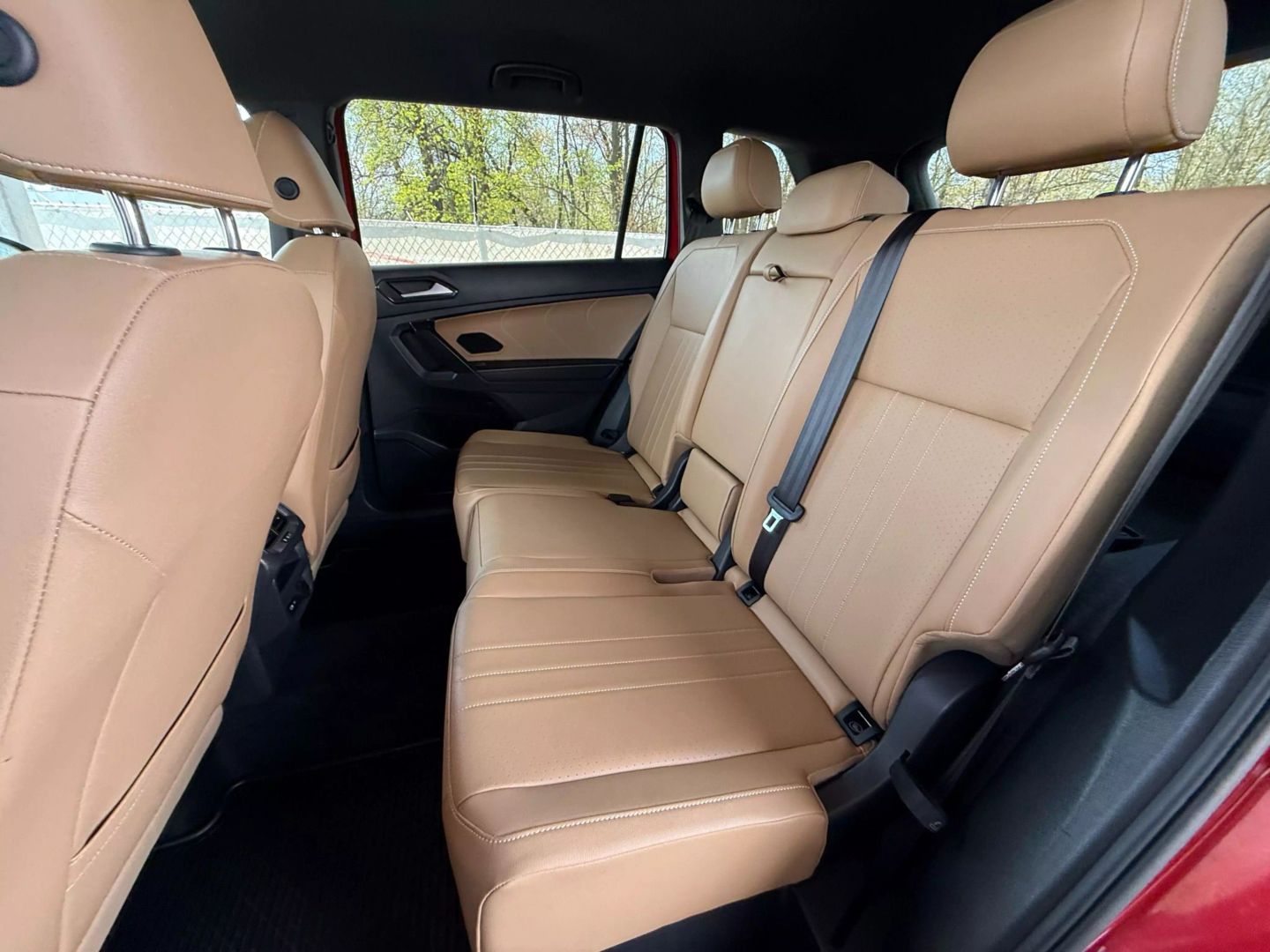 2022 Volkswagen Tiguan - Image 19