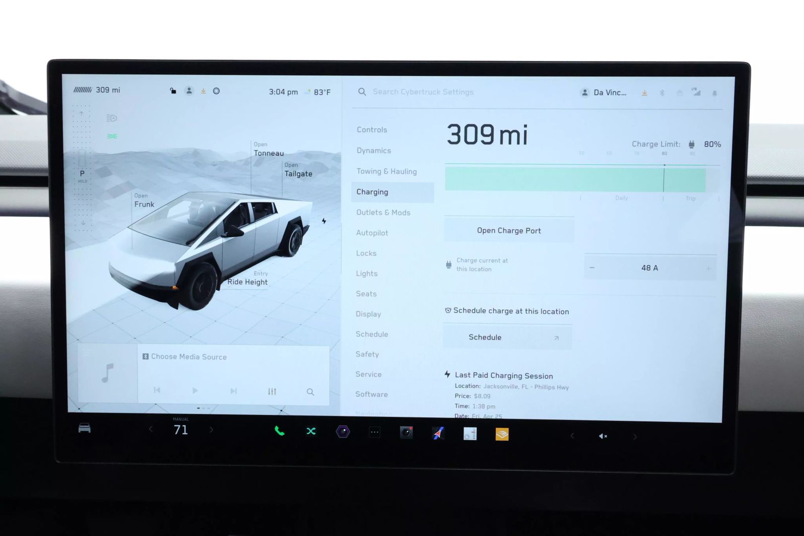2024 Tesla Cybertruck - Image 32
