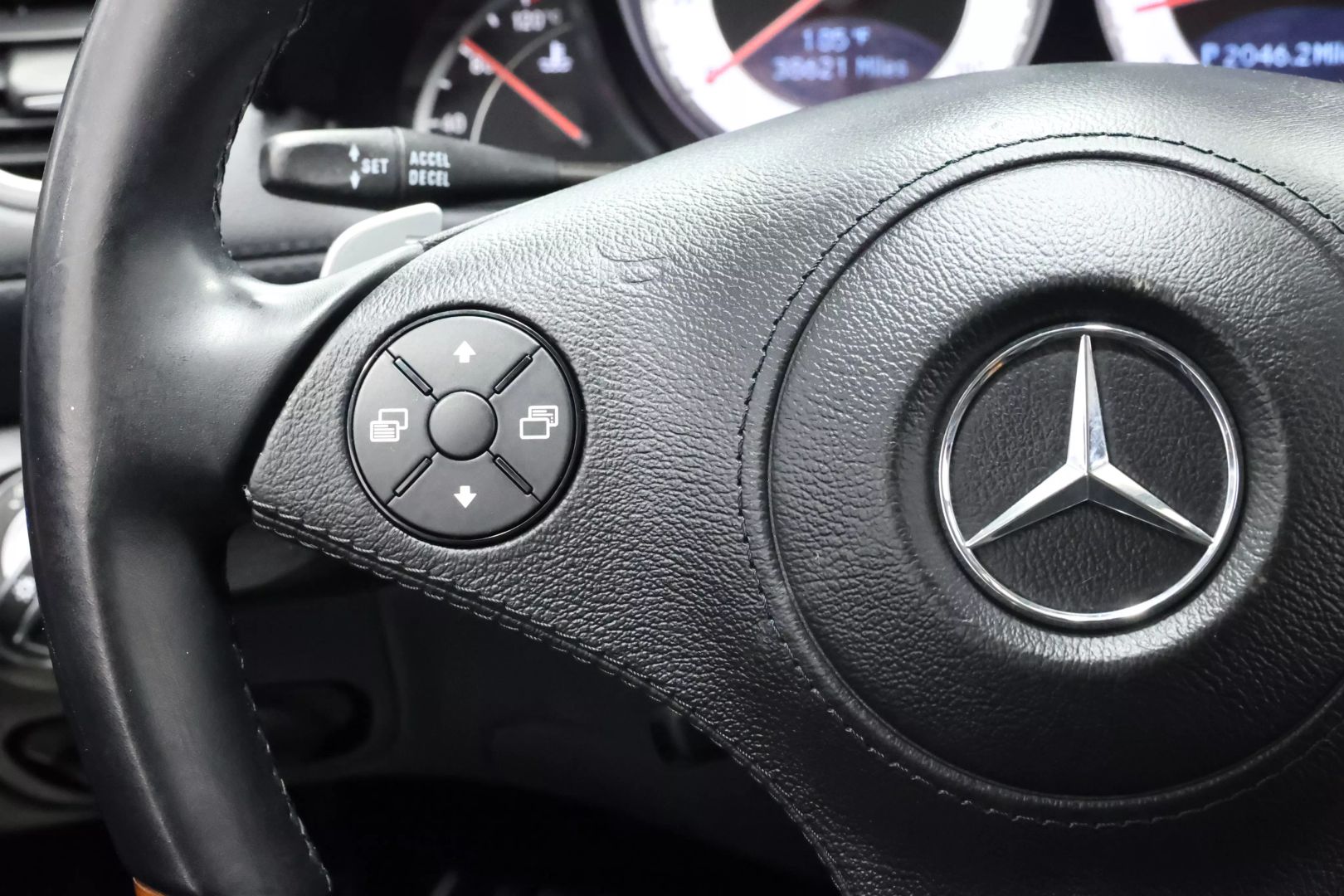 2011 Mercedes-benz Sl-class - Image 25