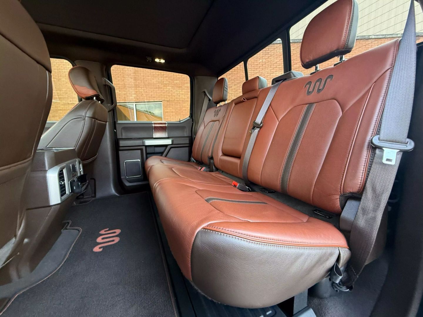 2021 Ford F250 Super Duty Crew Cab - Image 17