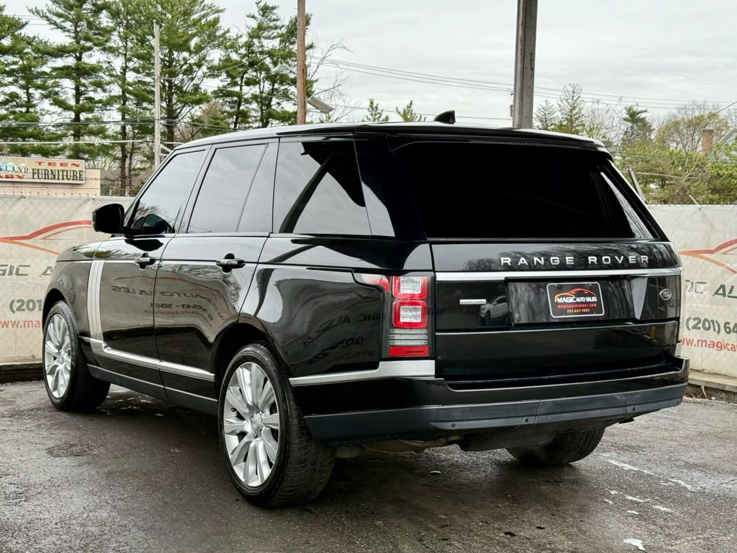 2017 Land Rover Range Rover - Image 9