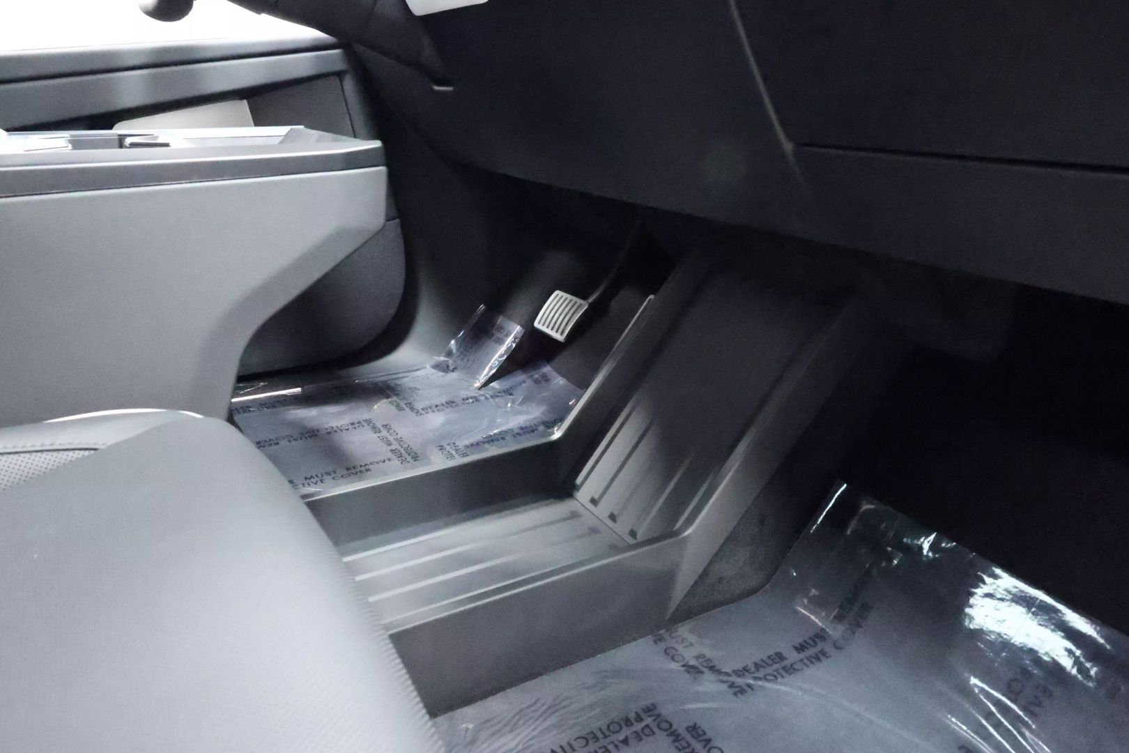 2024 Tesla Cybertruck - Image 123