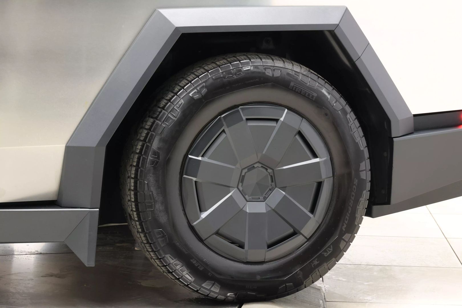 2024 Tesla Cybertruck - Image 152
