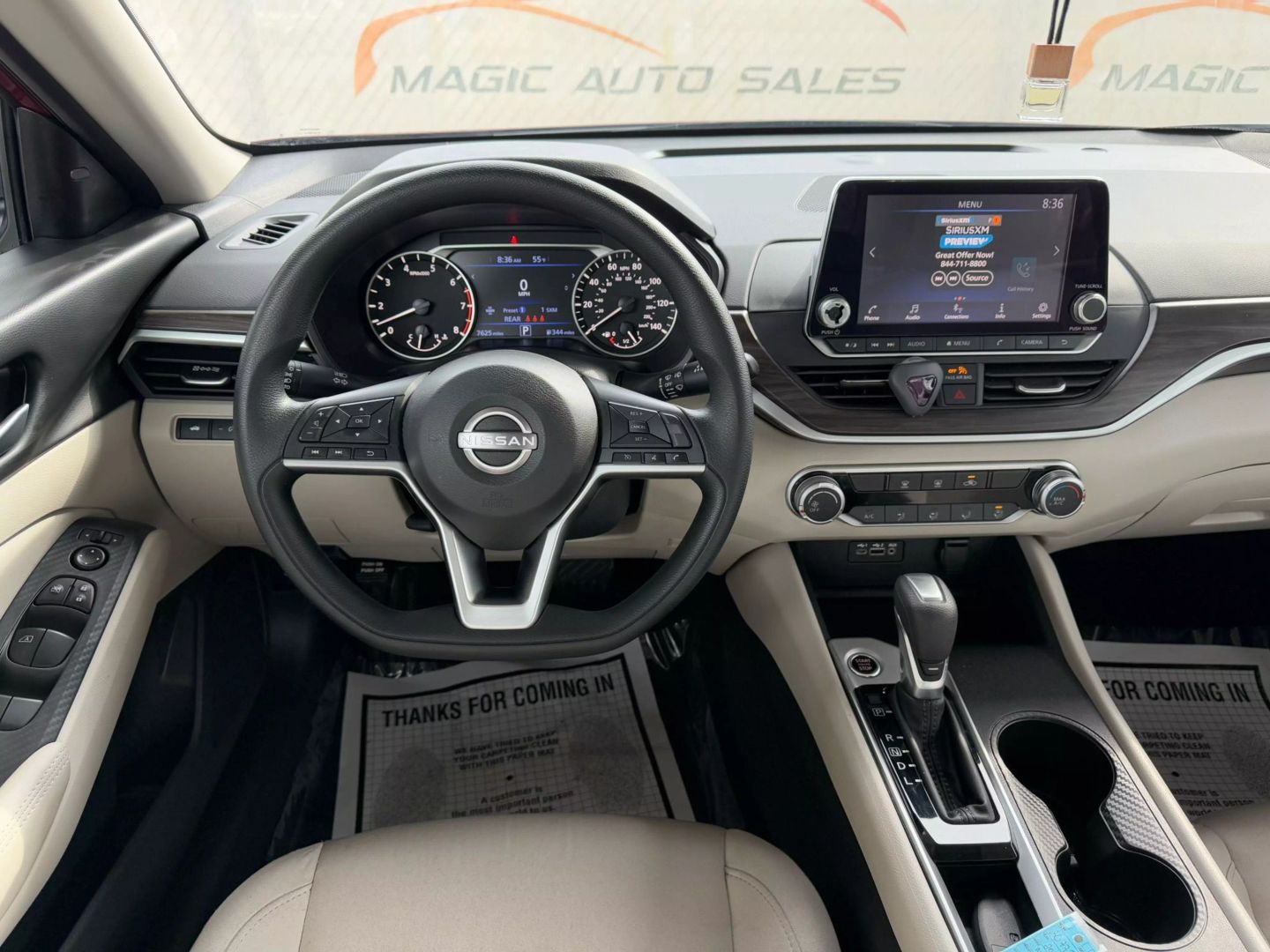 2025 Nissan Altima - Image 30