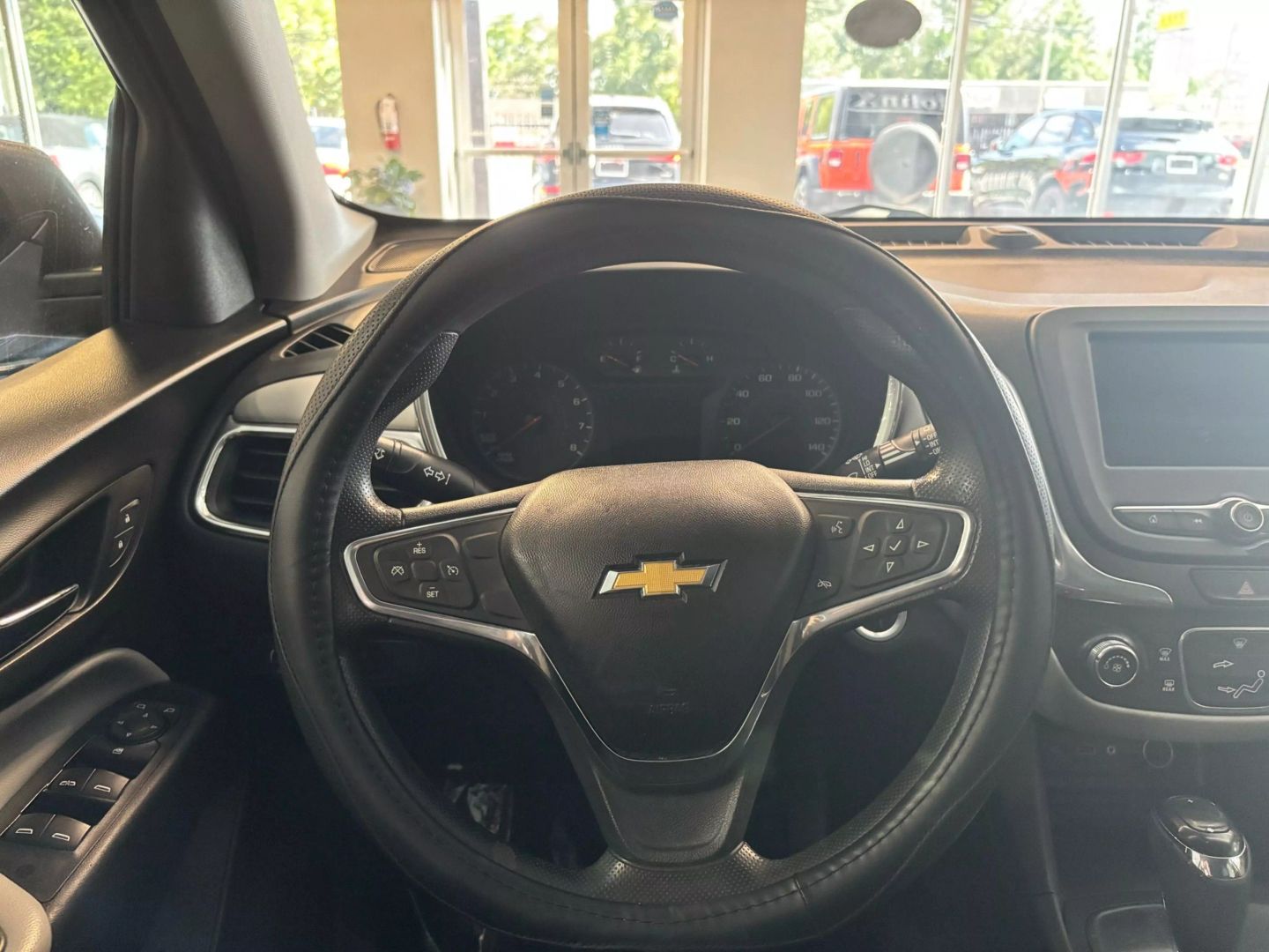 2019 Chevrolet Equinox Ls Sport Utility 4d - Image 10