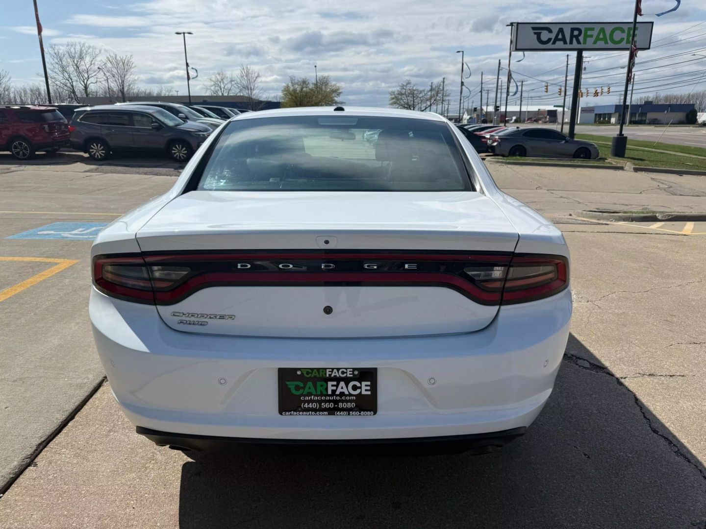 2019 Dodge Charger - Image 9