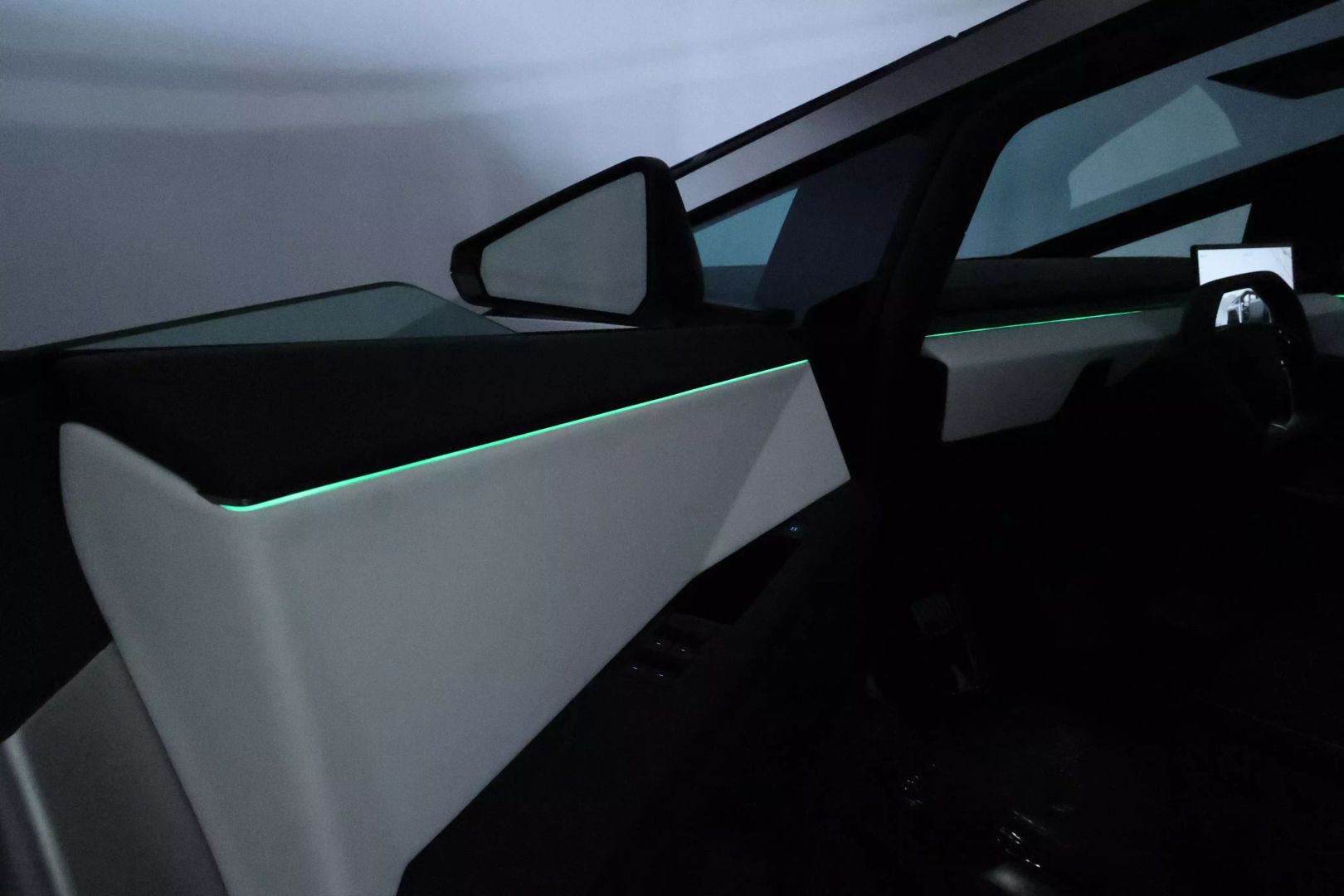 2024 Tesla Cybertruck - Image 130