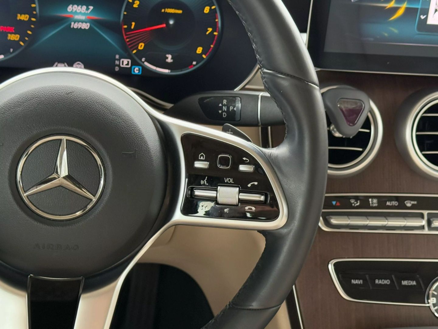 2021 Mercedes-benz C-class - Image 38