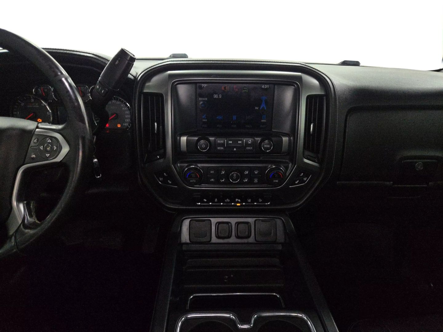 2014 Chevrolet Silverado 1500 Crew Cab - Image 14