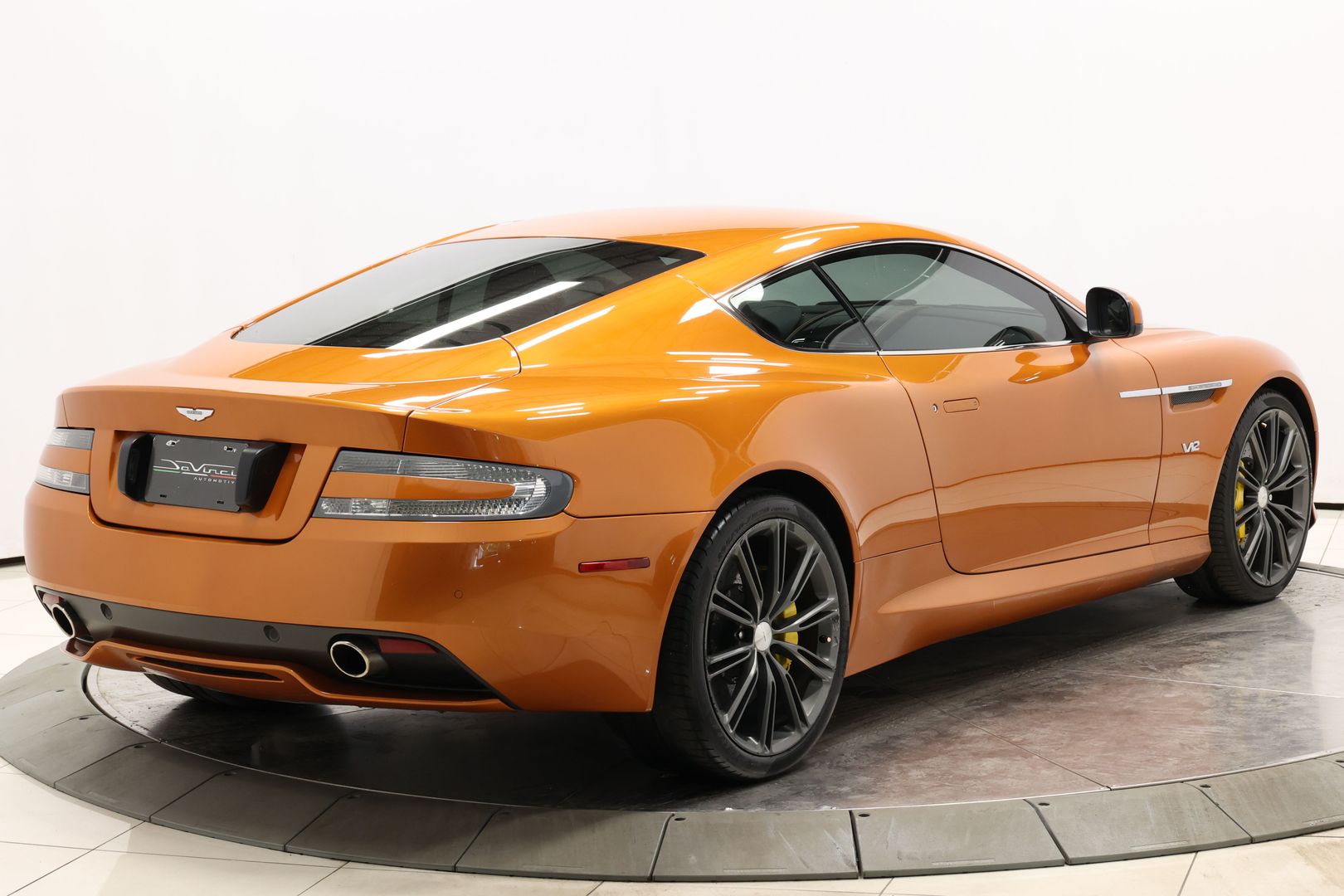 2012 Aston Martin Virage - Image 4