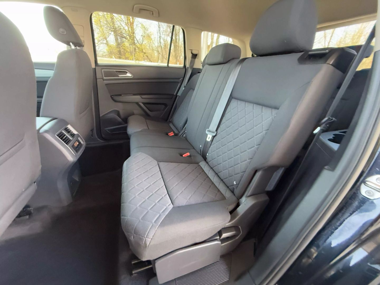 2018 Volkswagen Atlas - Image 19
