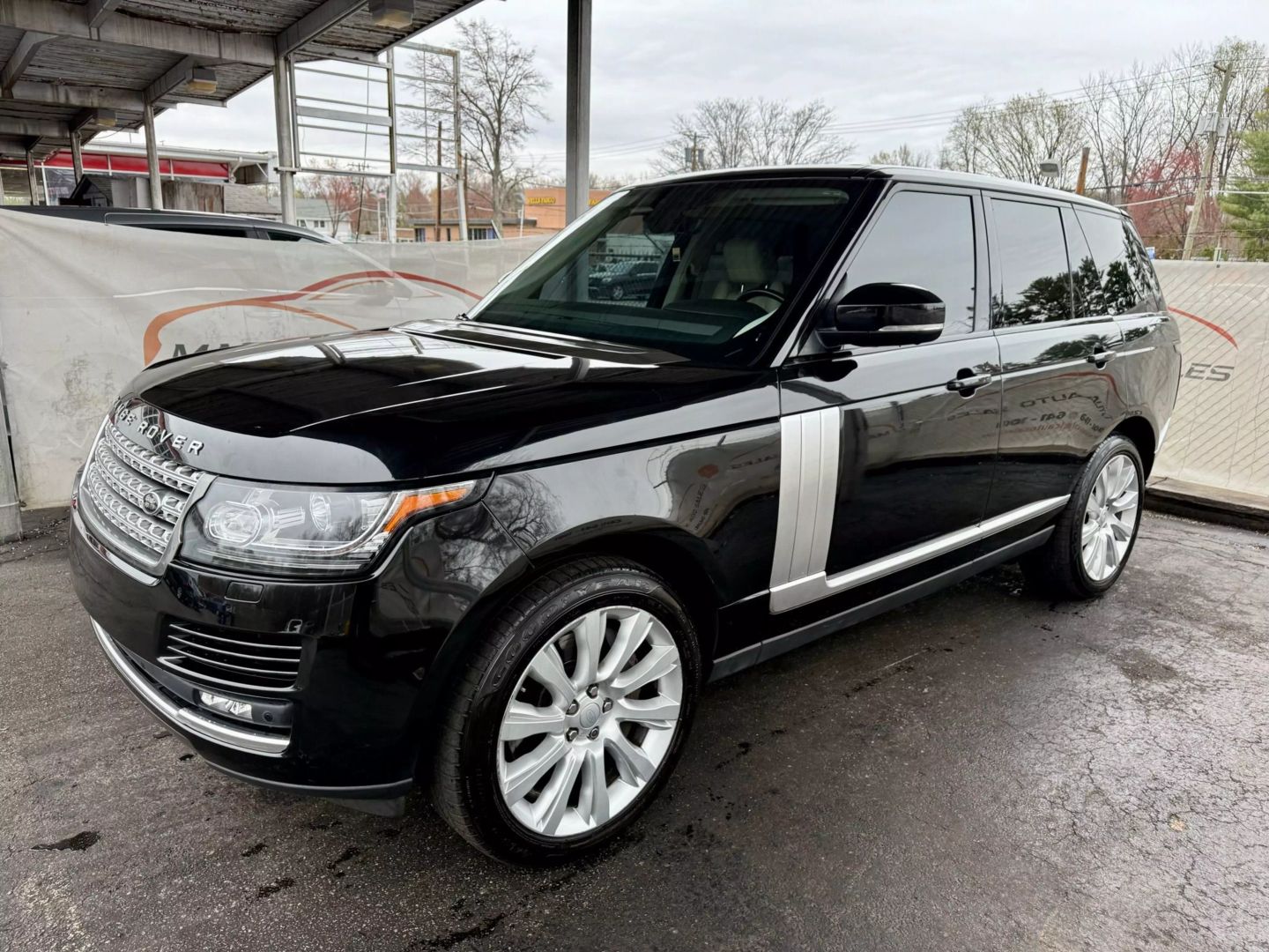 2017 Land Rover Range Rover - Image 8