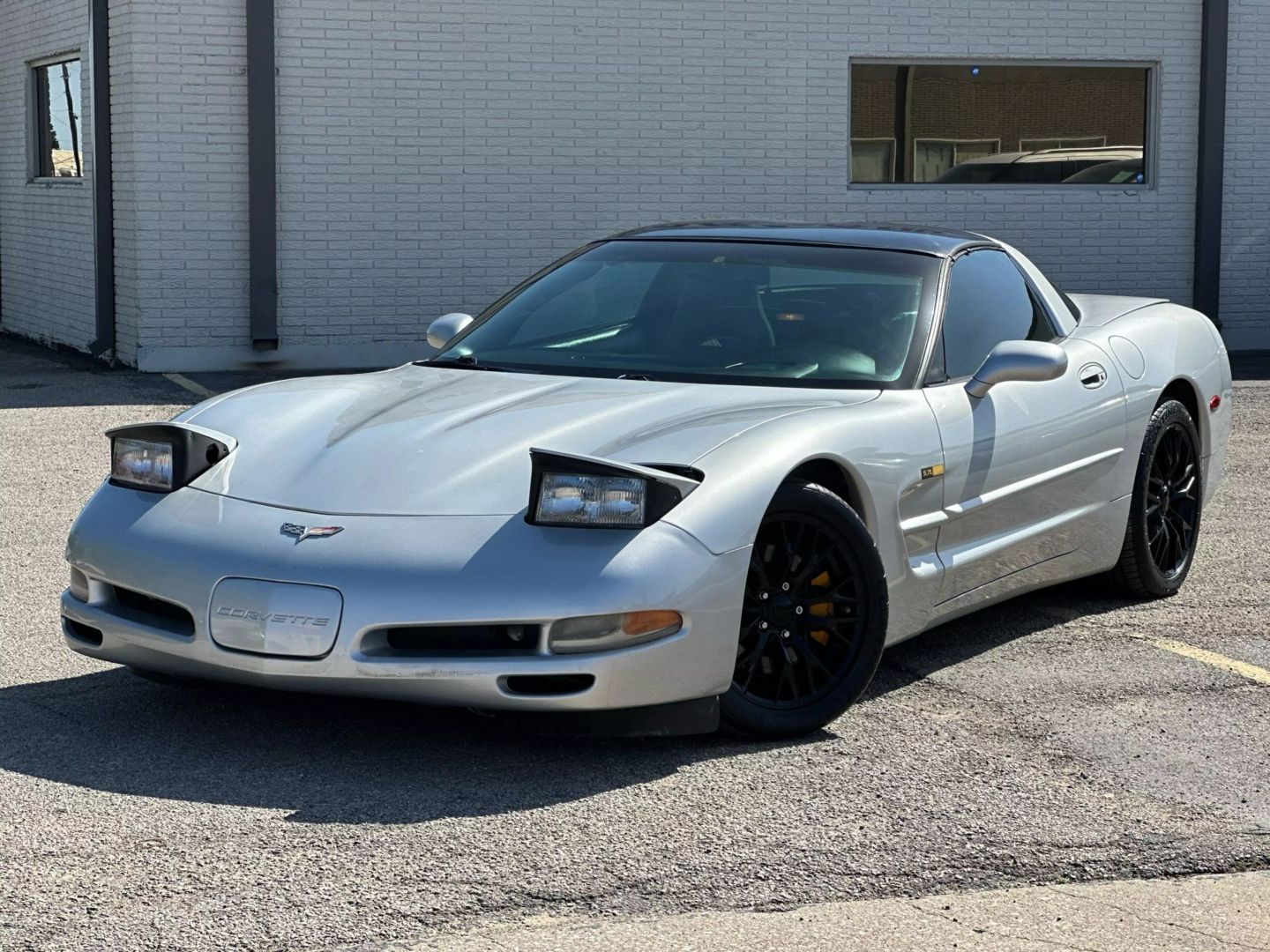 2001 Chevrolet Corvette - Image 2