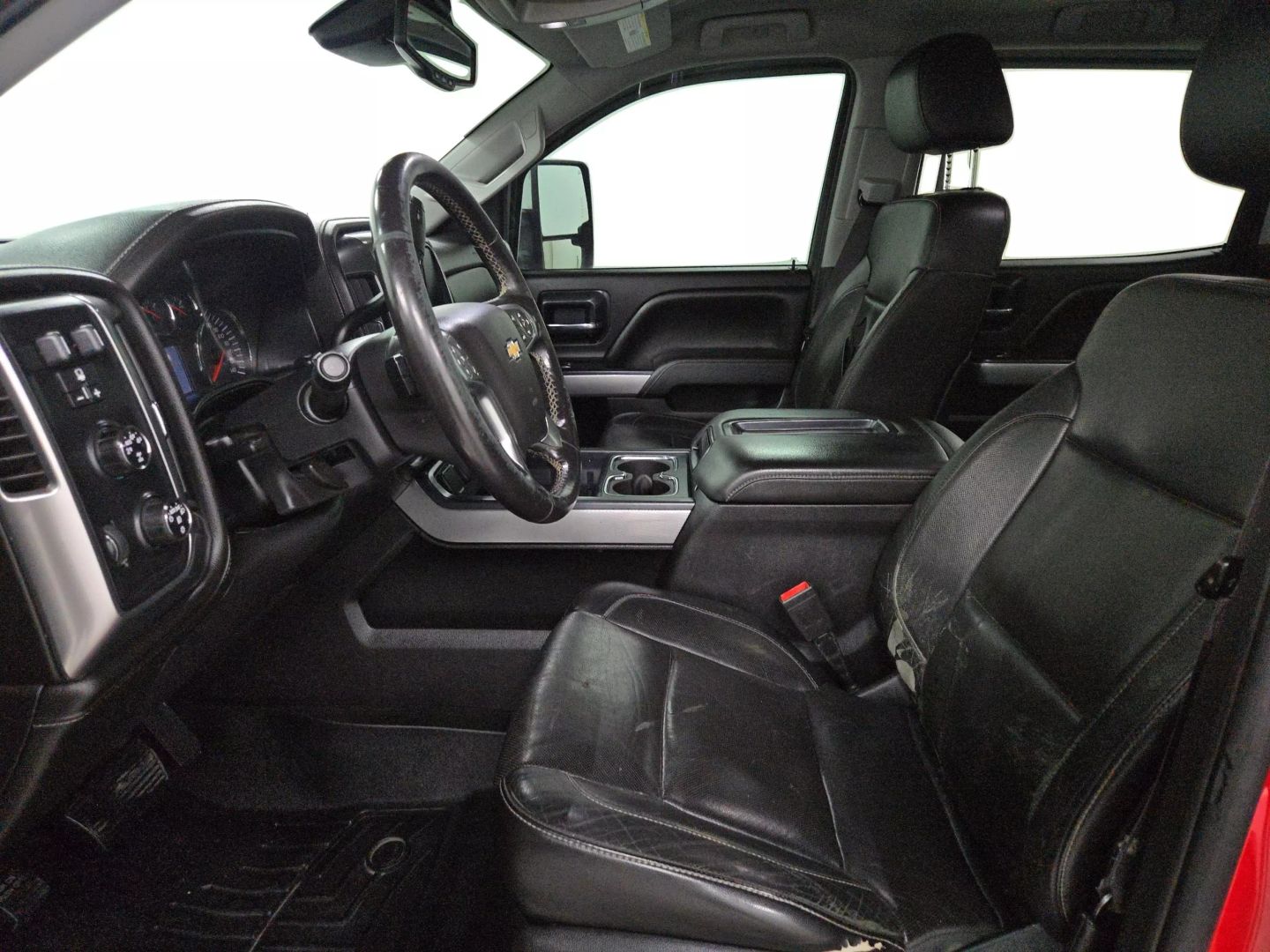 2014 Chevrolet Silverado 1500 Crew Cab - Image 9