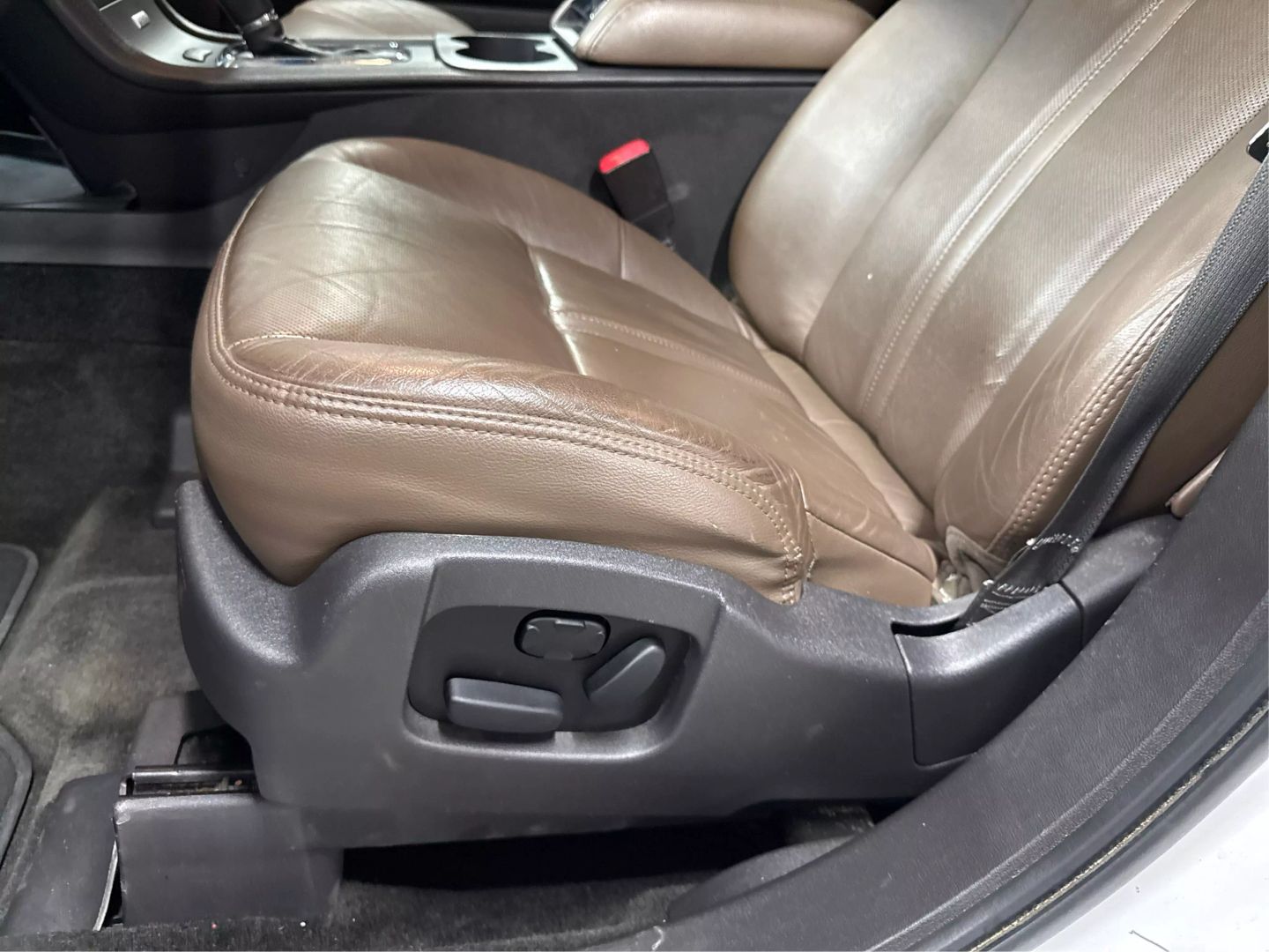 2017 Lincoln Mkt - Image 41