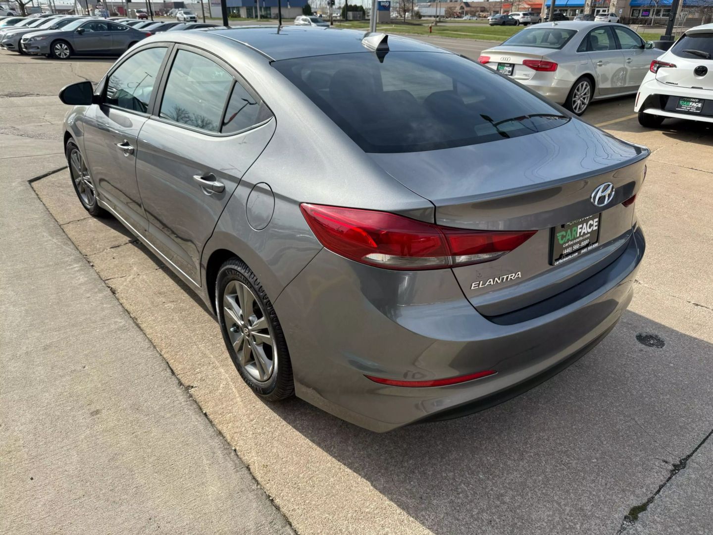 2018 Hyundai Elantra - Image 7