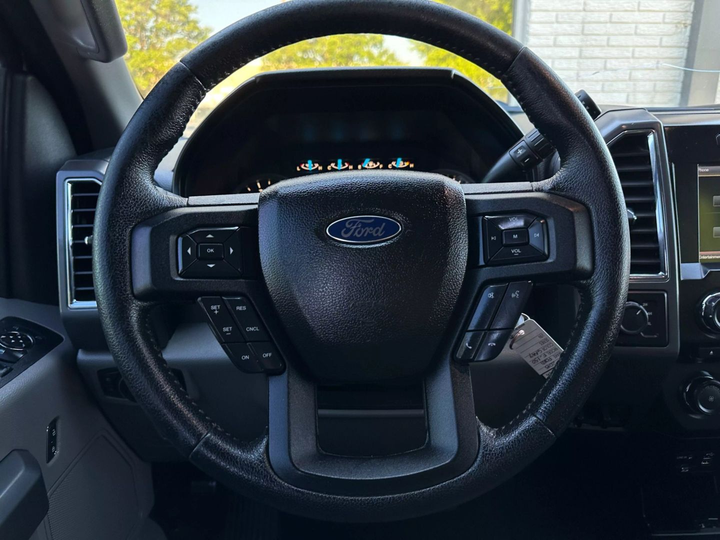 2015 Ford F150 Supercrew Cab - Image 23