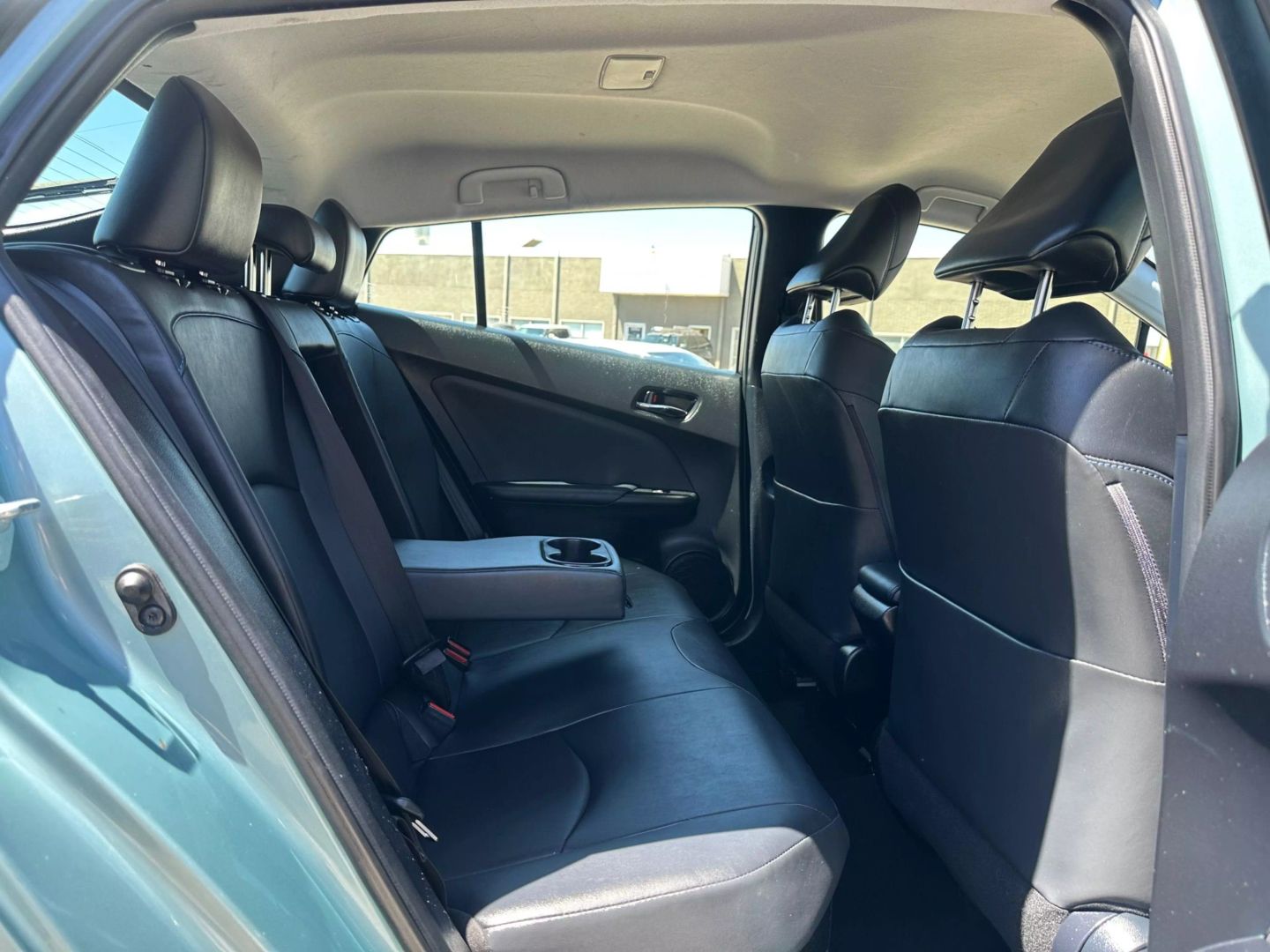 2016 Toyota Prius - Image 24