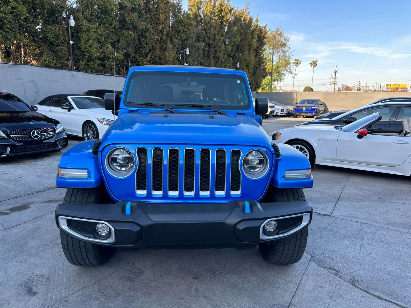 Image 2 of 2022 JEEP WRANGLERUNLIMITED4XE