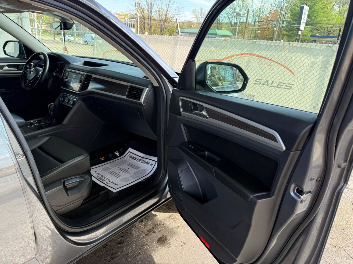 2018 Volkswagen Atlas - Image 25