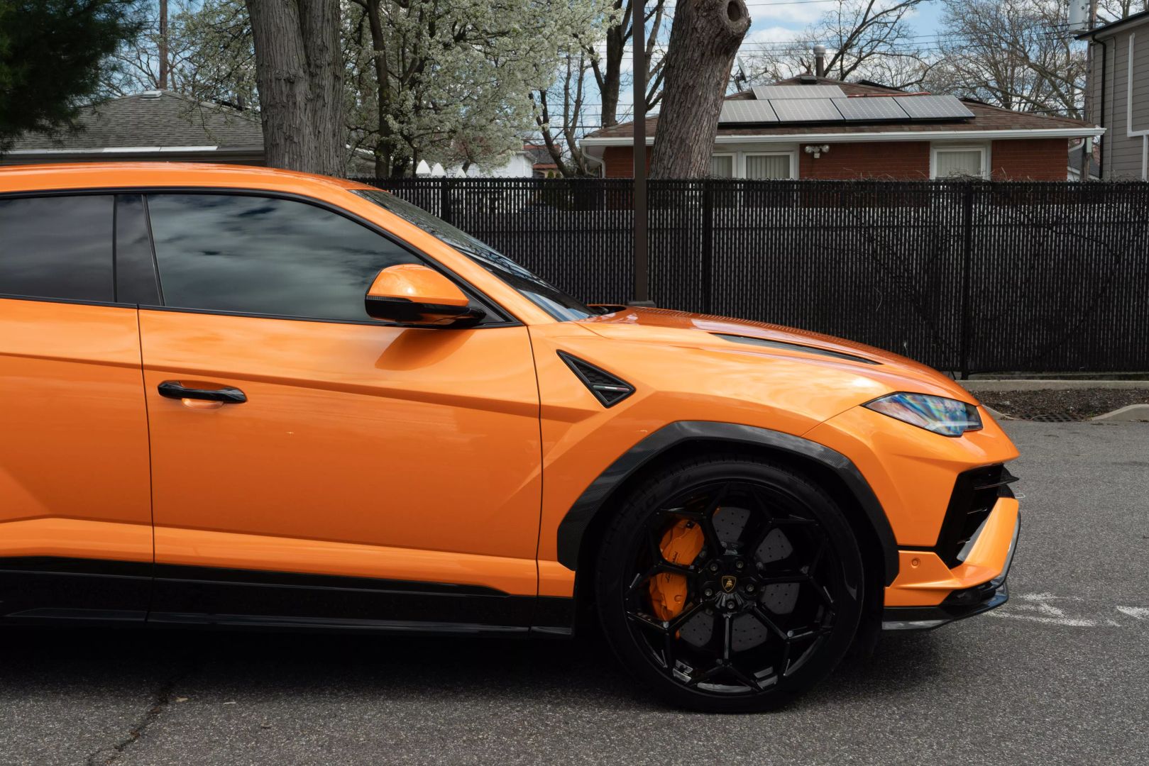 2023 Lamborghini Urus - Image 18