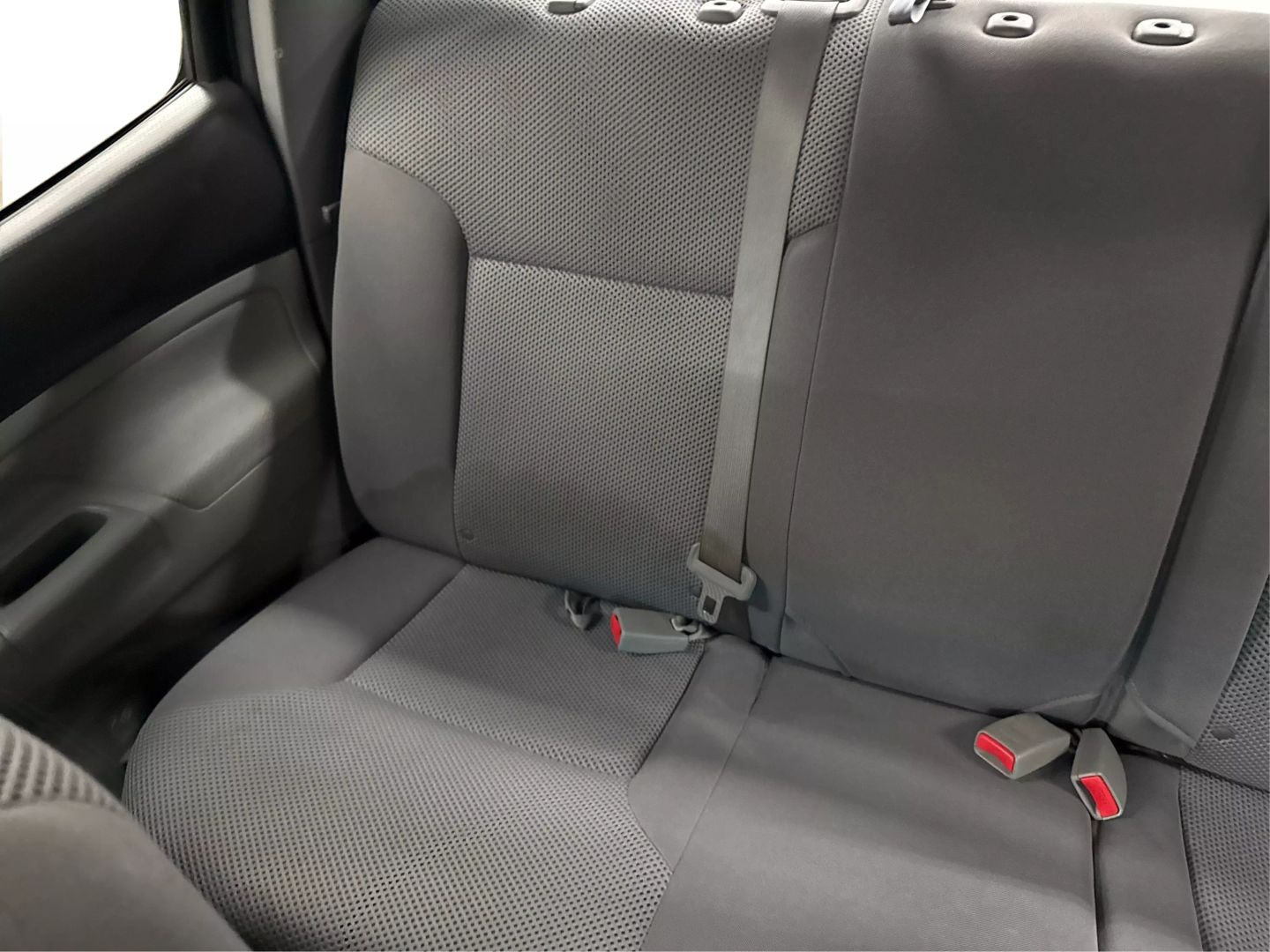 2011 Toyota Tacoma Double Cab - Image 29