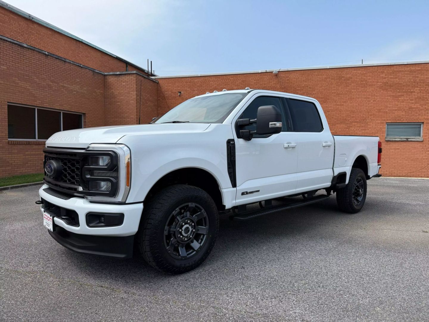 2023 Ford F250 Super Duty Crew Cab - Image 3