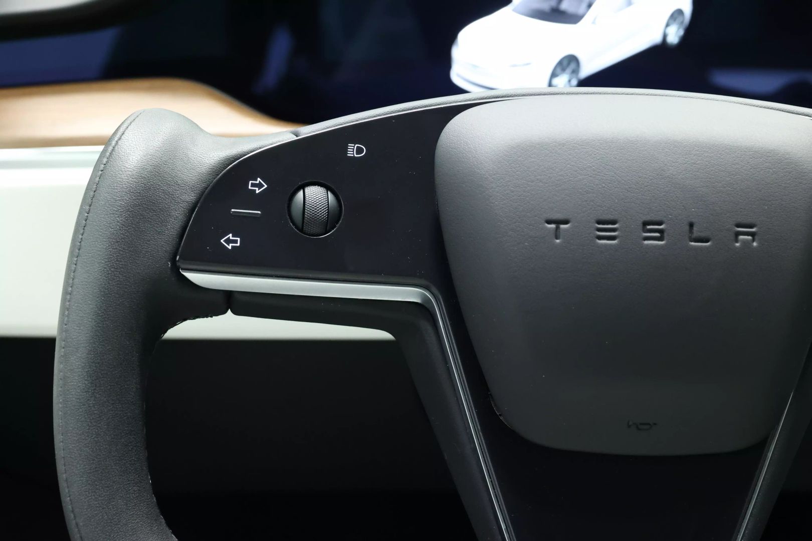 2022 Tesla Model S - Image 19