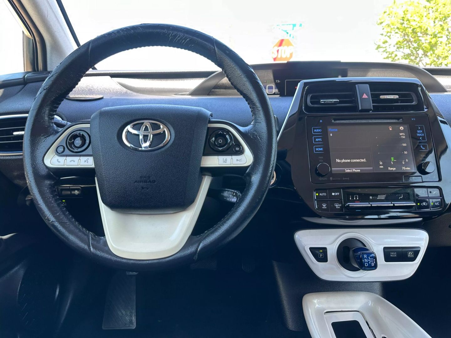 2016 Toyota Prius - Image 26