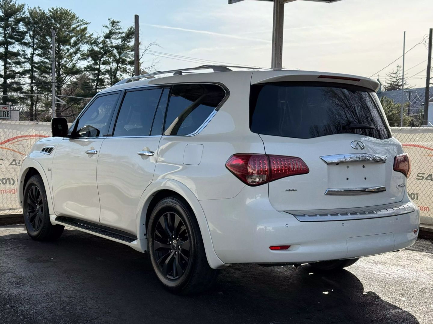 2017 Infiniti Qx80 - Image 9