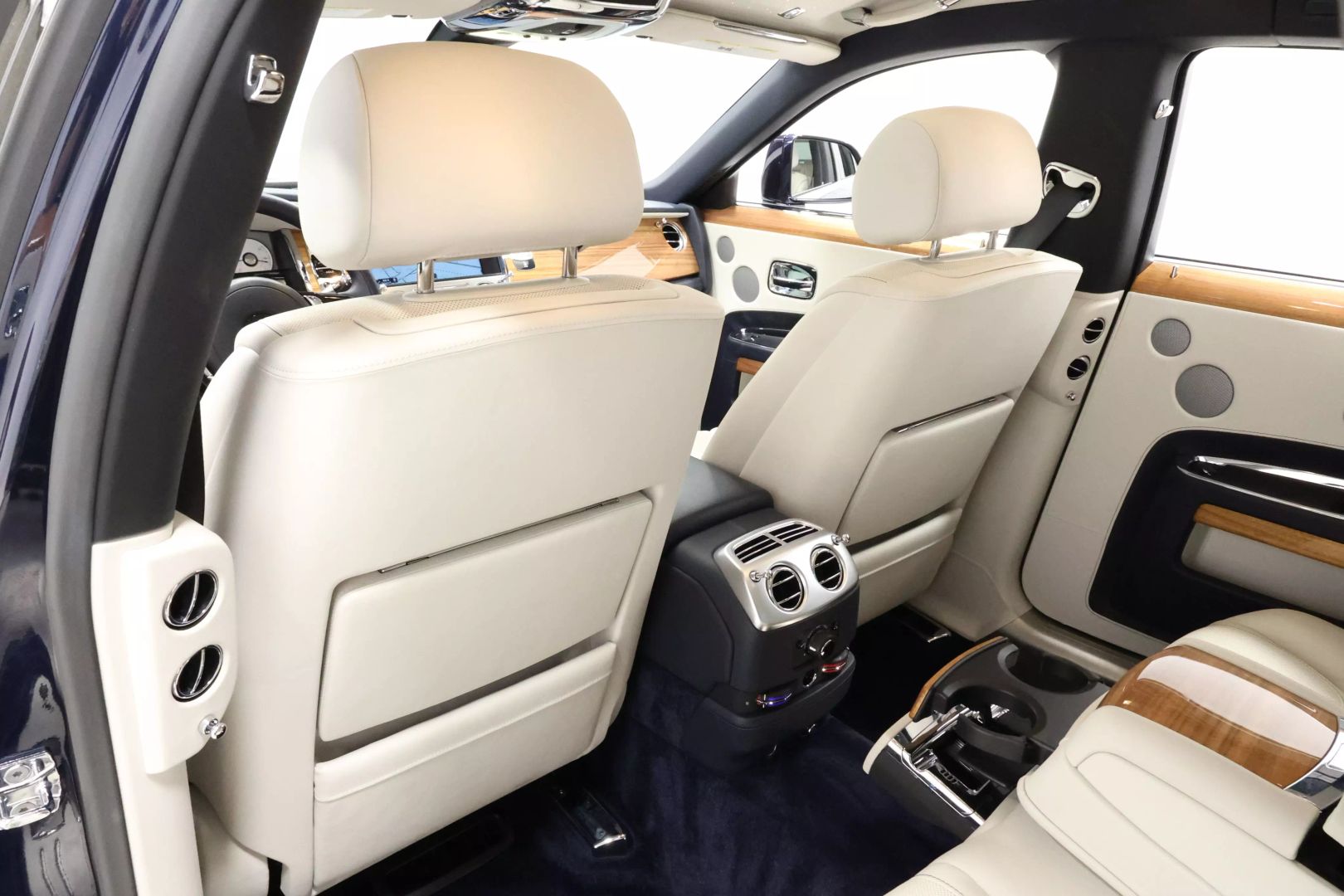 2018 Rolls-royce Ghost - Image 55